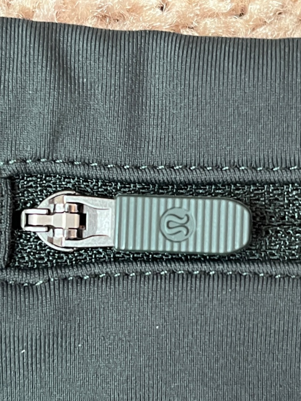 Lululemon Play off the Pleats Floral Skort - Picture 6 of 16